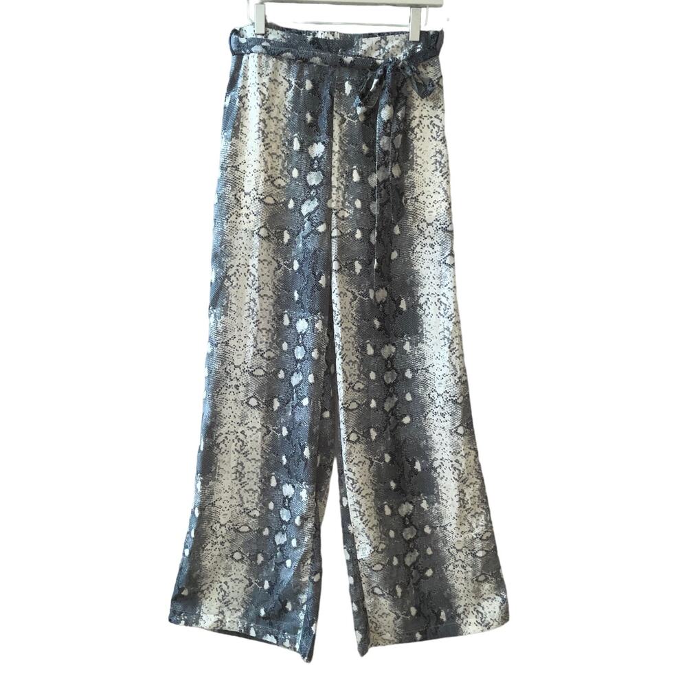 Essue Reptile Print Wide Leg Pants Size Medium NWT